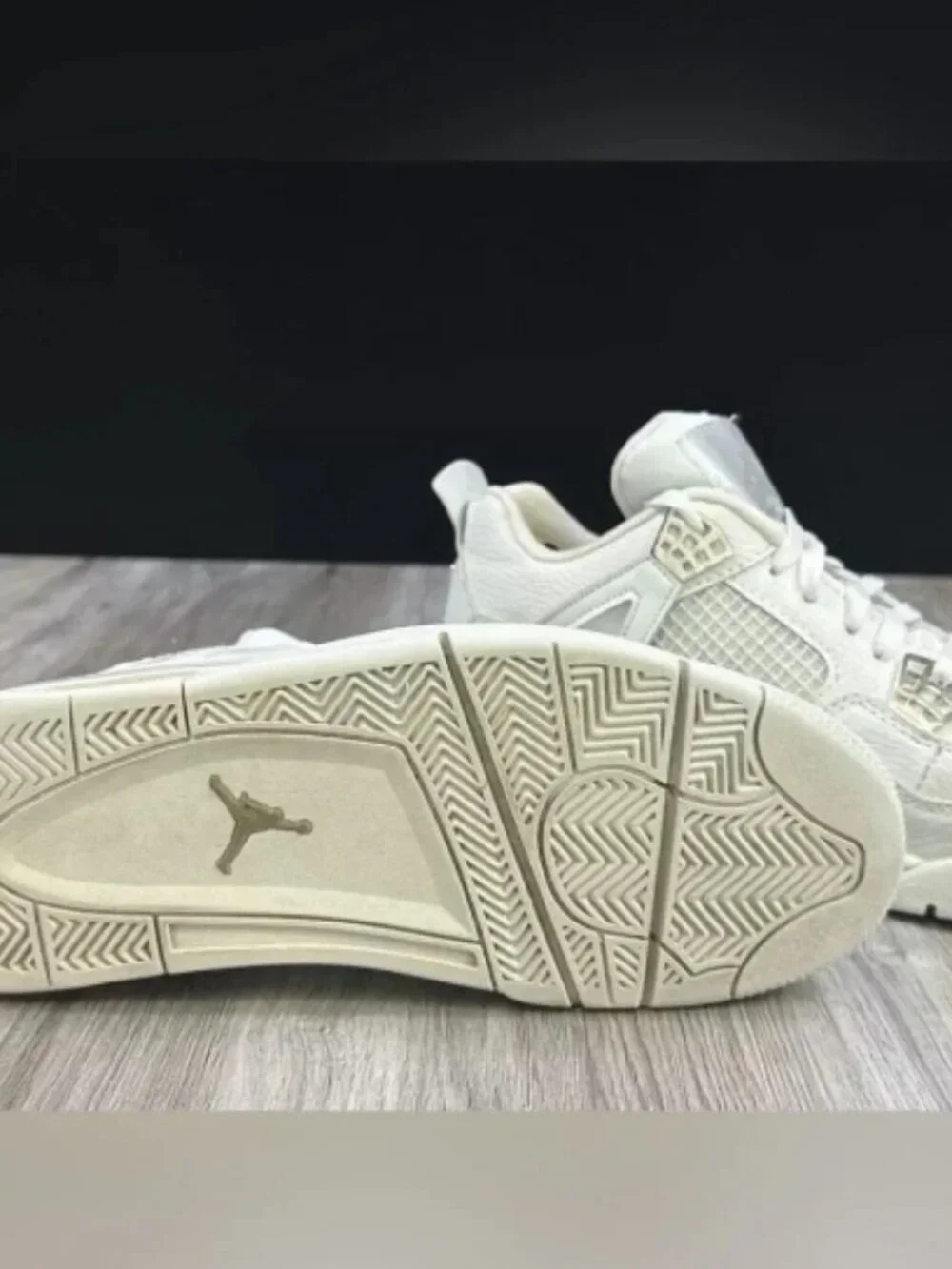 Nike Air Jordan 4 Retro Pure Money